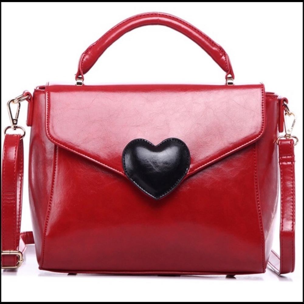 New Listing Brand New Heart Satchel Bag in Red